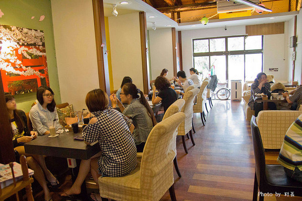莎露烘焙餐廳:【食記】{屏東。青島街}莎露烘培餐廳