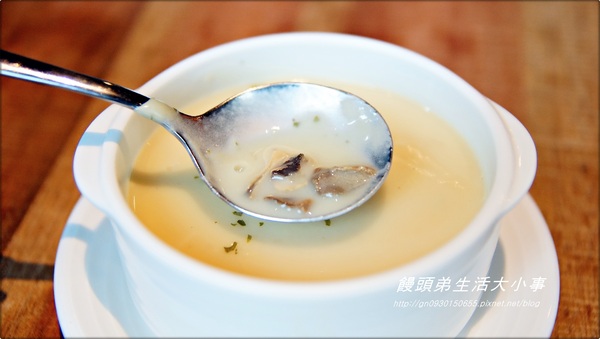 1967 Bistro & Café Pizza Cut Five：【食記/台北市】 1967 Bistro & Café Pizza Cut Five