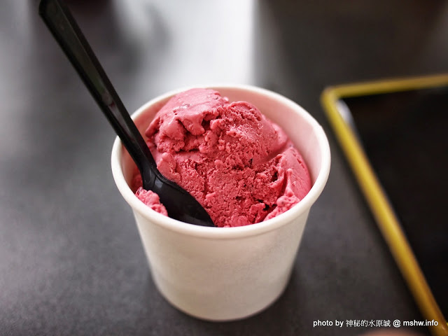  【食記】想吃好吃的冰嗎?得先跨越心理障礙= = 北台灣最長吊橋旁的小確幸! @ 新竹尖石 北角24法式冰淇淋專賣店
