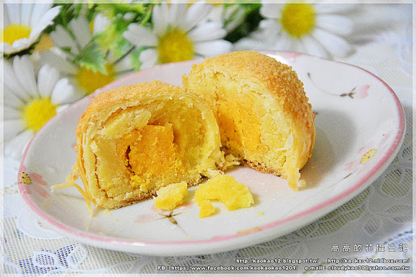 君鴻國際酒店85 Sky Tower Hotel:【高雄】苓雅區。君鴻國際酒店《桔祥耀月》中秋月餅禮盒