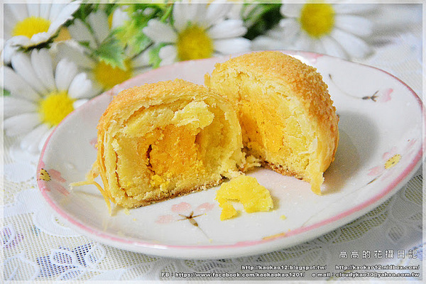 君鴻國際酒店85 Sky Tower Hotel:【高雄】苓雅區。君鴻國際酒店《桔祥耀月》中秋月餅禮盒