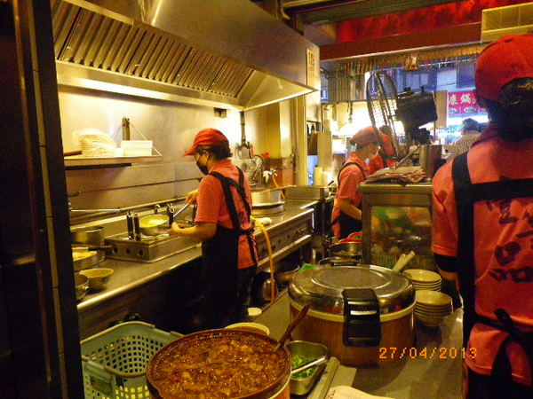 壹等品『霸王豬腳』:壹等品『霸王豬腳』˙服務有待加強