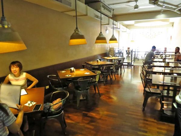 【桃園餐廳】李西餐廳caf'e de M&L-無招牌低調的爆漿炸雞