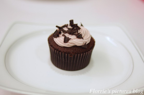 Twelve Cupcakes(新光站前店):台北美食~twelve cupcakes~小巧迷人的杯子蛋糕!