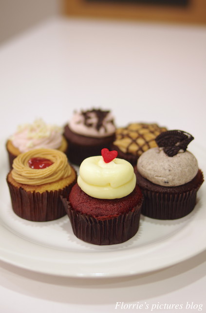 Twelve Cupcakes(新光站前店):台北美食~twelve cupcakes~小巧迷人的杯子蛋糕!