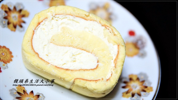 小山甜點市集:【小山甜點市集】客製化捲彌月蛋糕♪♪七彩瑞士捲♪♪