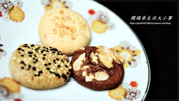 小山甜點市集:【小山甜點市集】客製化捲彌月蛋糕♪♪七彩瑞士捲♪♪