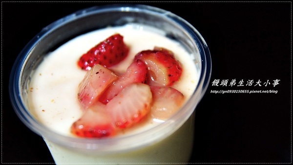 小山甜點市集:【小山甜點市集】客製化捲彌月蛋糕♪♪七彩瑞士捲♪♪