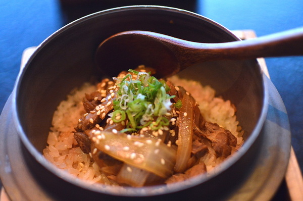 ikki藝奇新日本料理(板橋麗寶店):W小姐旅行畫報/ 新北|食記 藝奇新日本料理-板橋麗寶店 秋天吃蟹好著時 店鋪限定 秋季名物賞X強肴升級X當旬秋蟹