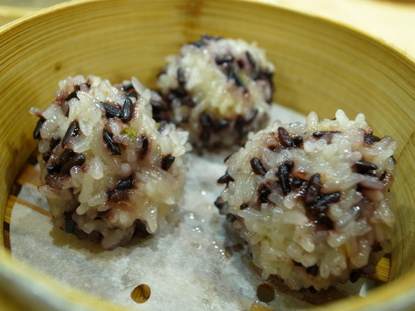 桃園大飯店:<桃園|港式飲茶>黃色小鴨到桃園之桃園大飯店找美食~港式飲茶吃到飽