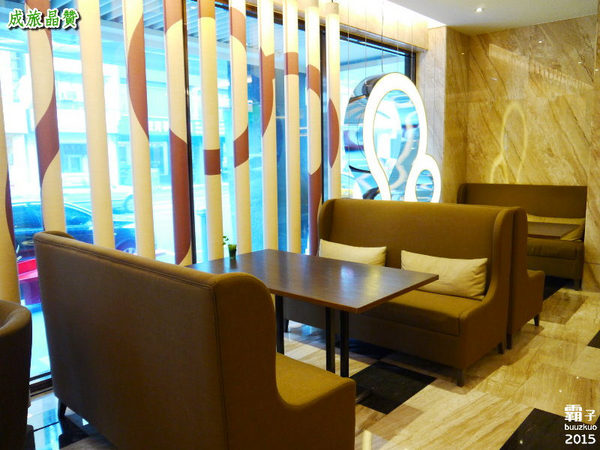 成旅晶贊飯店(台中民權):成旅晶贊,都會˙時尚˙商務型飯店,近中區美食旅遊景點,交通機能上很方便。