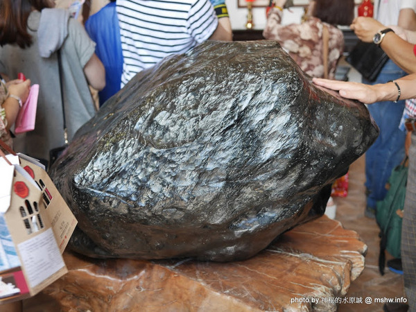 大黑松小倆口 傳統與浪漫的結合-埔里月老教堂:【景點】南投月老教堂.愛情故事館@埔里元首館King Garden : 大黑松小倆口的浪漫,就是終成眷屬? 南投埔里一日遊~景點第一站!