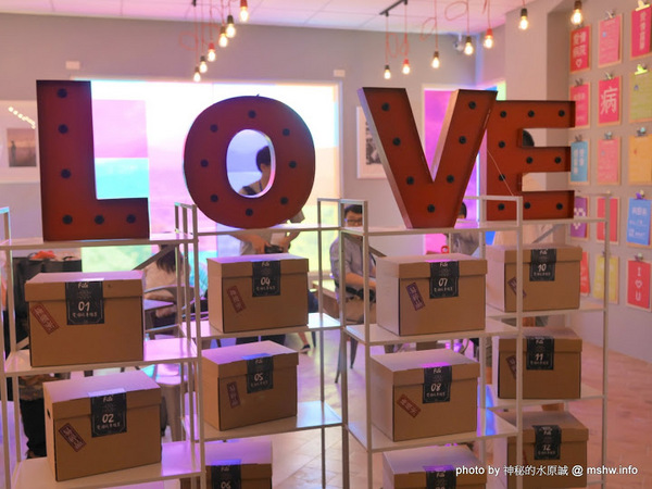 大黑松小倆口 傳統與浪漫的結合-埔里月老教堂:【景點】南投月老教堂.愛情故事館@埔里元首館King Garden : 大黑松小倆口的浪漫,就是終成眷屬? 南投埔里一日遊~景點第一站!