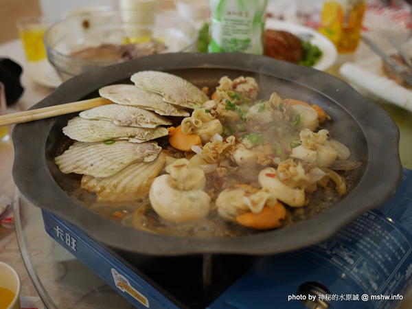 大黑松小倆口 傳統與浪漫的結合-埔里月老教堂:【景點】南投月老教堂.愛情故事館@埔里元首館King Garden : 大黑松小倆口的浪漫,就是終成眷屬? 南投埔里一日遊~景點第一站!