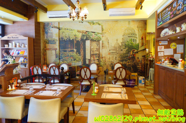 MissBanana巴娜娜的早午茶趣:【台南-中西區】小巷裡的春天...巧遇可愛歪國人...薄餅/免服務費《MissBanana巴娜娜的早午茶趣》