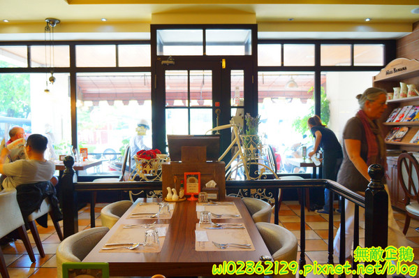 MissBanana巴娜娜的早午茶趣:【台南-中西區】小巷裡的春天...巧遇可愛歪國人...薄餅/免服務費《MissBanana巴娜娜的早午茶趣》