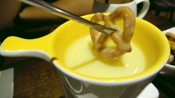 in Joy chocolate： 【口碑卷46】板橋車站裡的甜滋滋巧克力店！in Joy chocolate！