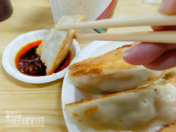 阿財鍋貼水餃(天母店)：【阿財鍋貼水餃】庶民銅板美食 舌尖上的酥脆小確幸