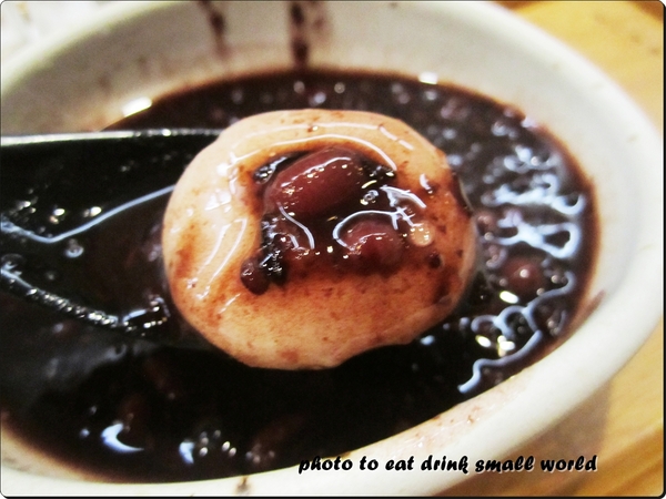 藍屋日本料理(板橋大遠百新站店):藍屋日本料理的甜點令我驚豔