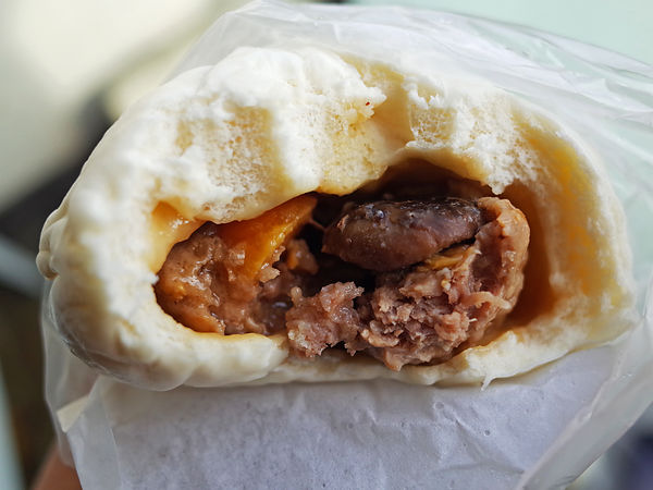 小杜包子蛋黃香菇肉包