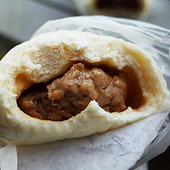 小杜包子蛋黃香菇肉包