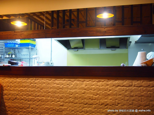 心 湯咖哩：【食記】台中Cocoro Soup Curry 心.湯咖哩@西區 : 來自札幌的咖哩新吃法, 雖然口感帶有些微粉感, 但沒想像中的糟!