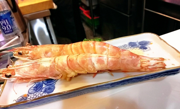 二男手攥小家日式料理：【二男手攥壽司 新鮮海味深得我心】