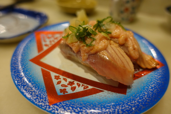 二男（小家料理）：(胖樺食記) 中和必吃美食「二男ほんかく小家料理」。高CP值人氣排隊名店名不虛傳