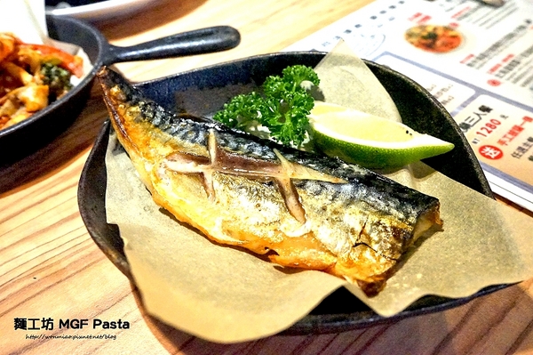 MGF JR.PASTA 小麵工坊義大利麵：【新店七張義大利麵  推薦】cp值超高之爆肚義式美食饗宴 ✿✿ 麵工坊 MGF Pasta（七張店）✿✿（附菜單）
