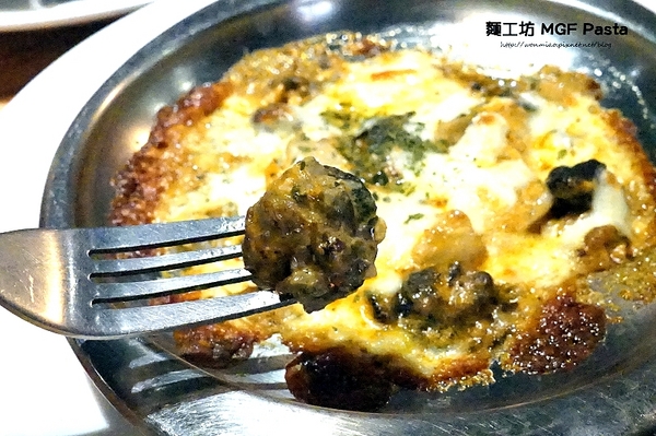 MGF JR.PASTA 小麵工坊義大利麵：【新店七張義大利麵  推薦】cp值超高之爆肚義式美食饗宴 ✿✿ 麵工坊 MGF Pasta（七張店）✿✿（附菜單）