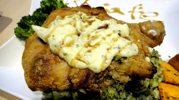 A&K Cafe：【口碑卷48】實踐大學週邊美食！份量超大Ａ&K Cafe！