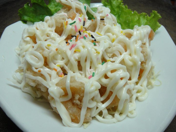 久久熱炒鳳梨蝦球