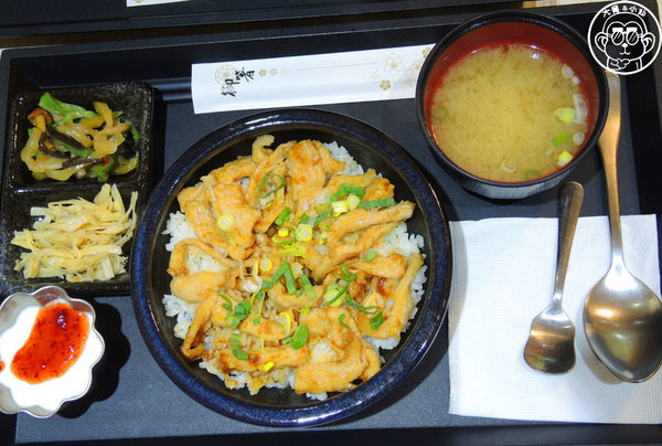 元氣貓主題餐廳:呷飽祙【台北士林・元氣貓主題咖啡】貓奴必衝