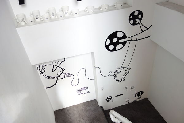 MUMU白姆森林：MUMU白姆森林 大嗑八盎斯的牛肉漢堡喚著花生醬的甜鹹妙滋味