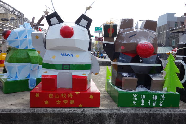 MUMU白姆森林：MUMU白姆森林 大嗑八盎斯的牛肉漢堡喚著花生醬的甜鹹妙滋味