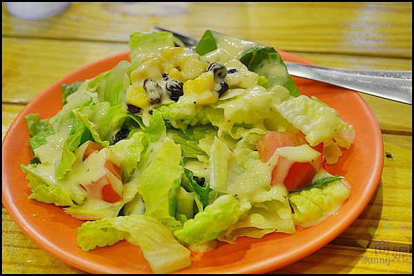 LAX Burger 美式漢堡店：LAX Burger 美式漢堡店。平價卻不馬虎的美式漢堡店