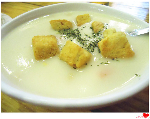 LAX Burger 美式漢堡店：【愛評口碑券♥第十八彈】漢堡厚到讓你吃到落下巴 @LAX Burger 美式漢堡店