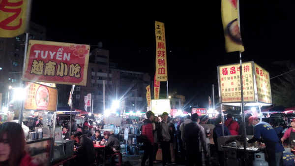 精誠夜市:彰化最大~ 名字最多的