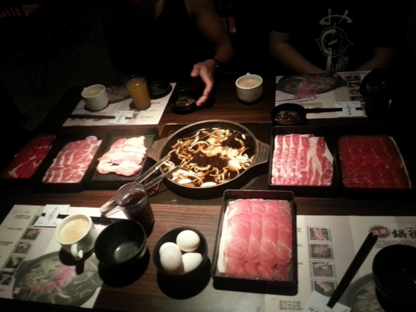 壽喜燒一丁:【台北美食】壽喜燒吃到飽之壽喜燒一丁景美店@景美捷運站