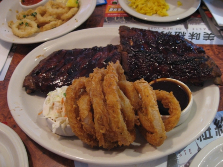 T.G.I.Friday's 星期五美式餐廳(高雄夢時代店): Friday's (高雄夢時代) 肋排的魅力