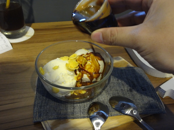 cm20131022___3178fee5e97cc5563a61c3a3ef5