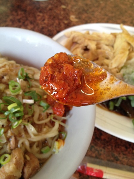 孔廟南投意麵:<小吃>孔廟南投意麵-Q彈麵條搭配香濃肉臊,不是絞肉~是肉塊唷!!