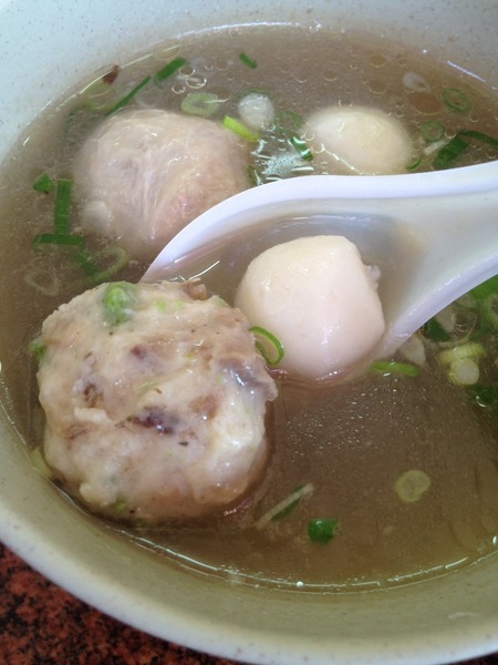 孔廟南投意麵:<小吃>孔廟南投意麵-Q彈麵條搭配香濃肉臊,不是絞肉~是肉塊唷!!