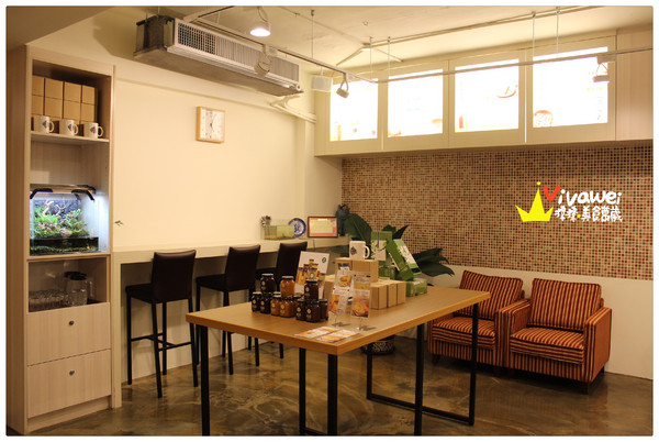 Triple L Cafe:台北士林區|七月份新開幕環境舒適輕食專賣店『Triple L Cafe』