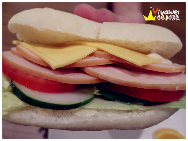 Triple L Cafe:台北士林區|七月份新開幕環境舒適輕食專賣店『Triple L Cafe』