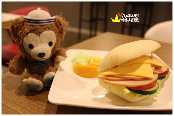 Triple L Cafe:台北士林區|七月份新開幕環境舒適輕食專賣店『Triple L Cafe』