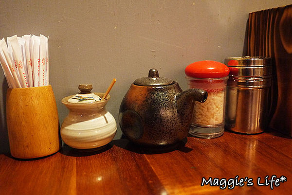 友達居酒屋：台北美食。捷運國父紀念館【友達居酒屋】◆國父紀念館居酒屋。日本料理。日式居酒屋