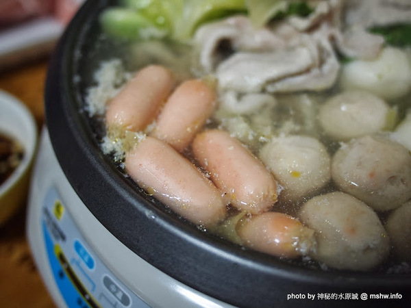 桂冠明太子魚香腸：【食記】桂冠日式火鍋料 : 火鍋的兩相好,讓你在家也能嚐到鮮美滋味! 明太子魚香腸新登場