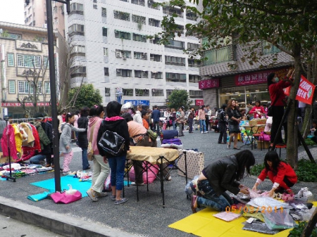 中聖里{跳蚤市場}：2011新春[跳蚤市場] 大募集
