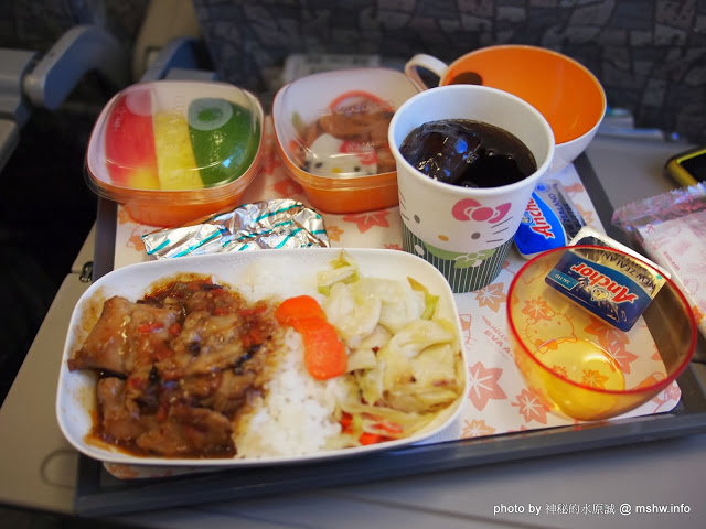  【景點】【心情】A好康必讀?長榮航空(Eva Air)無嘴貓彩繪機(Hello Kitty Jet)教戰守則?!